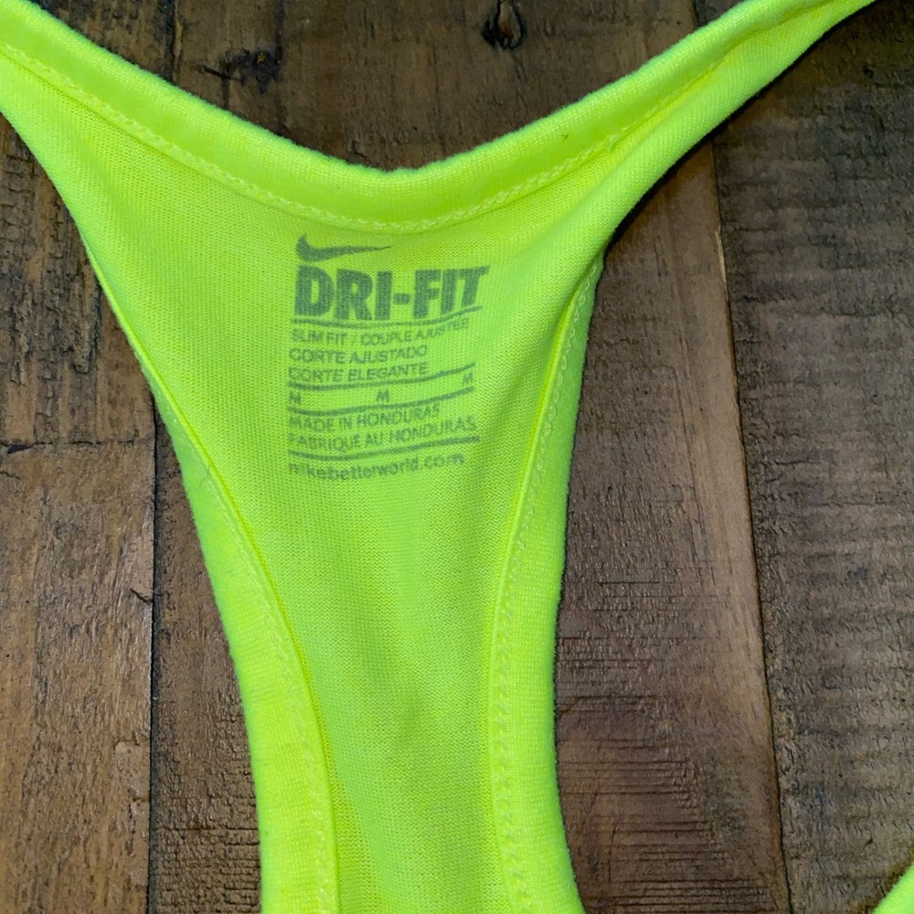 Nike Dri-fit workout tank - Picture 3 of 5